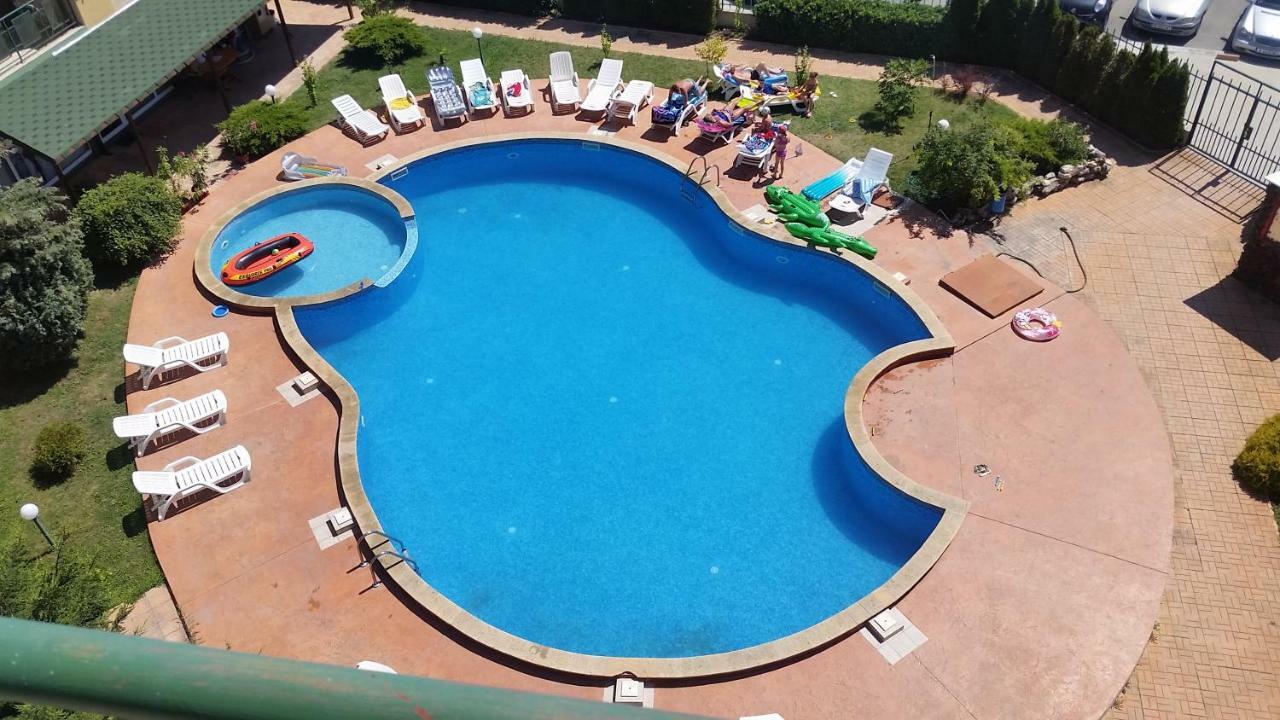 Apartment Pasat Slăntjev Brjag Exteriör bild